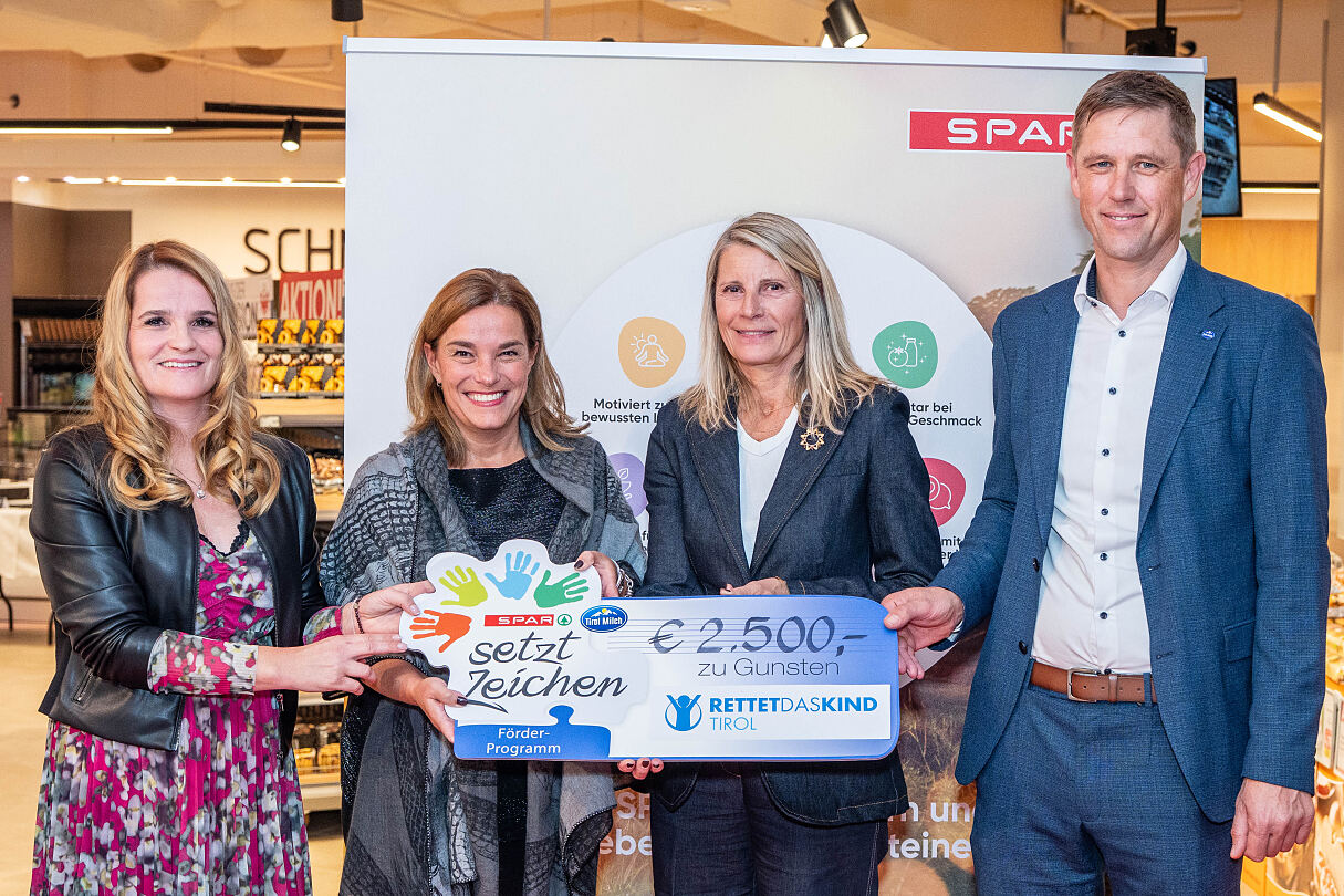 PR Foto SPAR Spende Rettet das Kind Tirol Eröffnung EUROSPAR Kufstein Inntalcenter