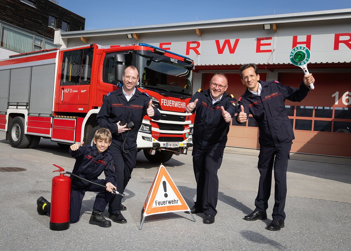 Bild2: Am Pfandautomaten Gutes tun