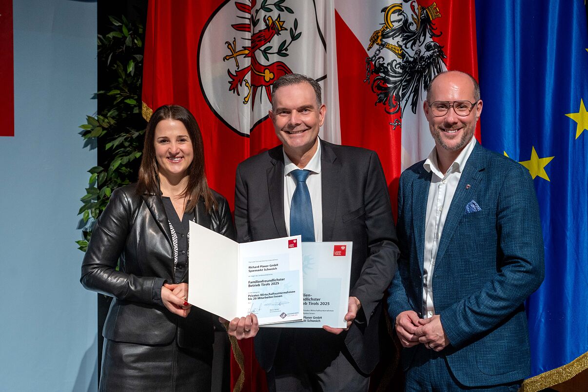 PR Foto SPAR LR Astrid, Richard Planer und LR Gerber
