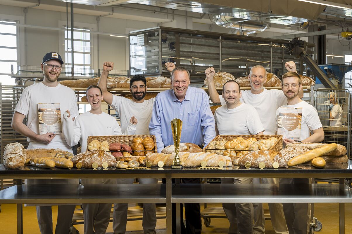 Bild1: Medaillenregen für die INTERSPAR-Bäckereien beim 22. Nationalen Brotwettbewerb 