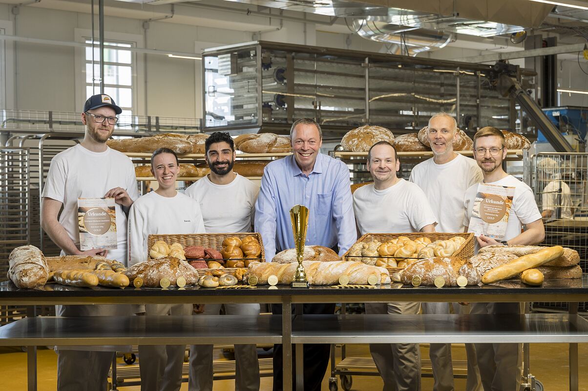 Bild1: Medaillenregen für die INTERSPAR-Bäckereien beim 22. Nationalen Brotwettbewerb 