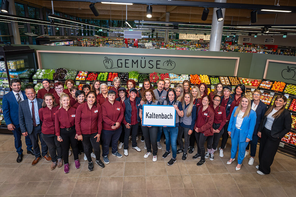 PR Foto Eröffnung SPAR Kaltenbach Team 1