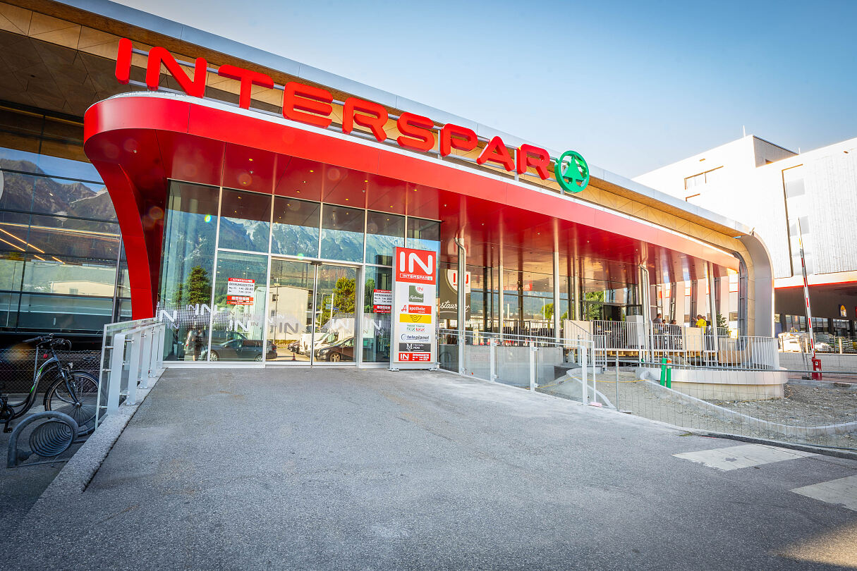 Bild1: INTERSPAR-Hypermarkt Neu-Rum