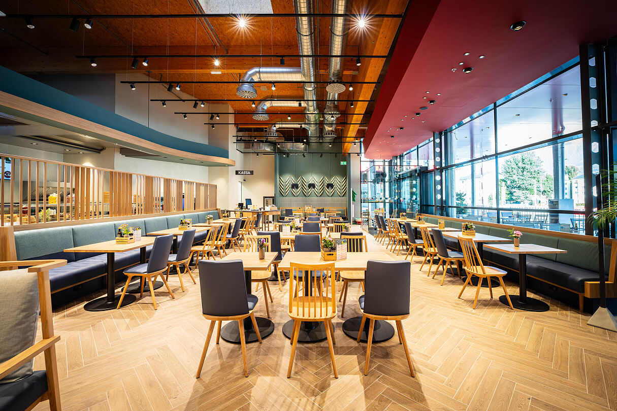 Bild5: INTERSPAR-Restaurant Neu-Rum