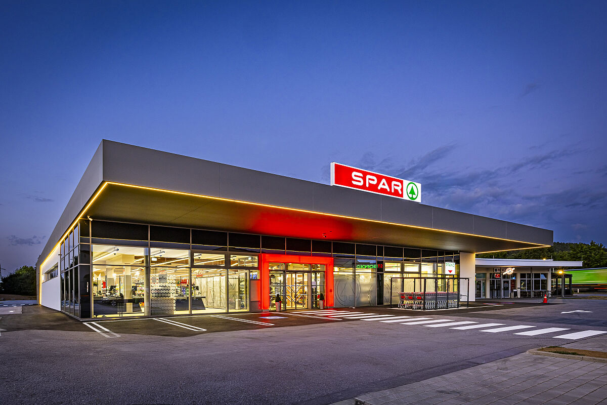 SPAR_Legenstein_aussen.jpg