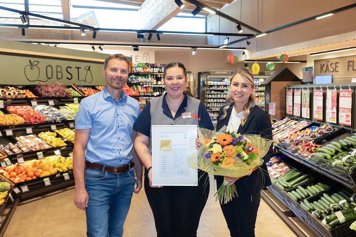 PR Foto 1 SPAR ÖGNI Zertifizierung Gold Niederau