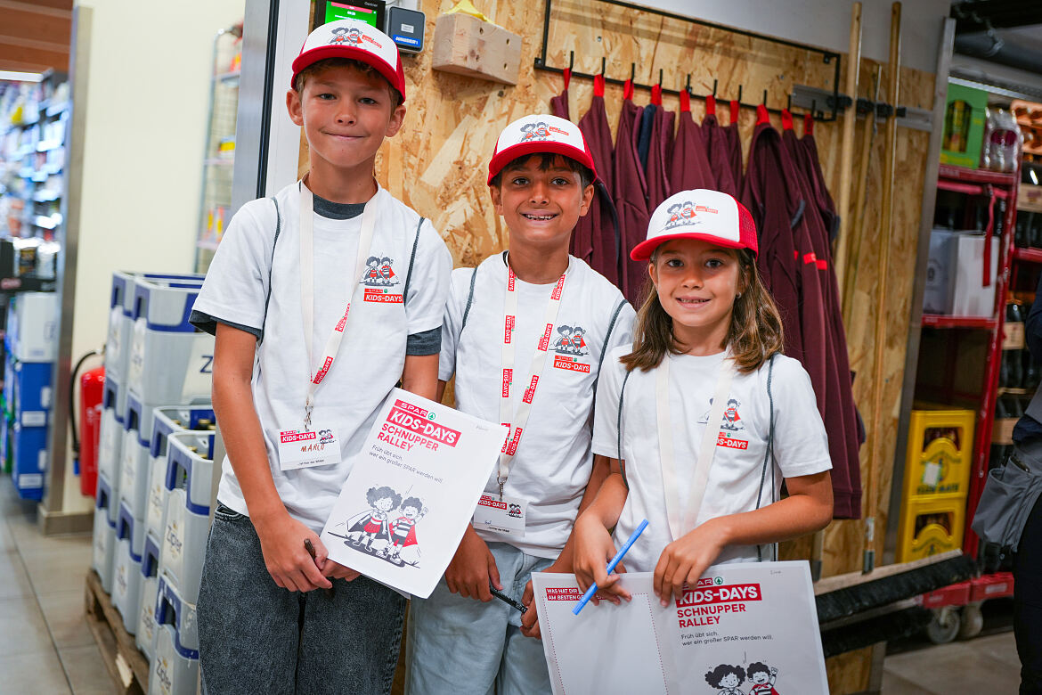 PR Foto 2 SPAR Kids Days Kinder im Supermarkt