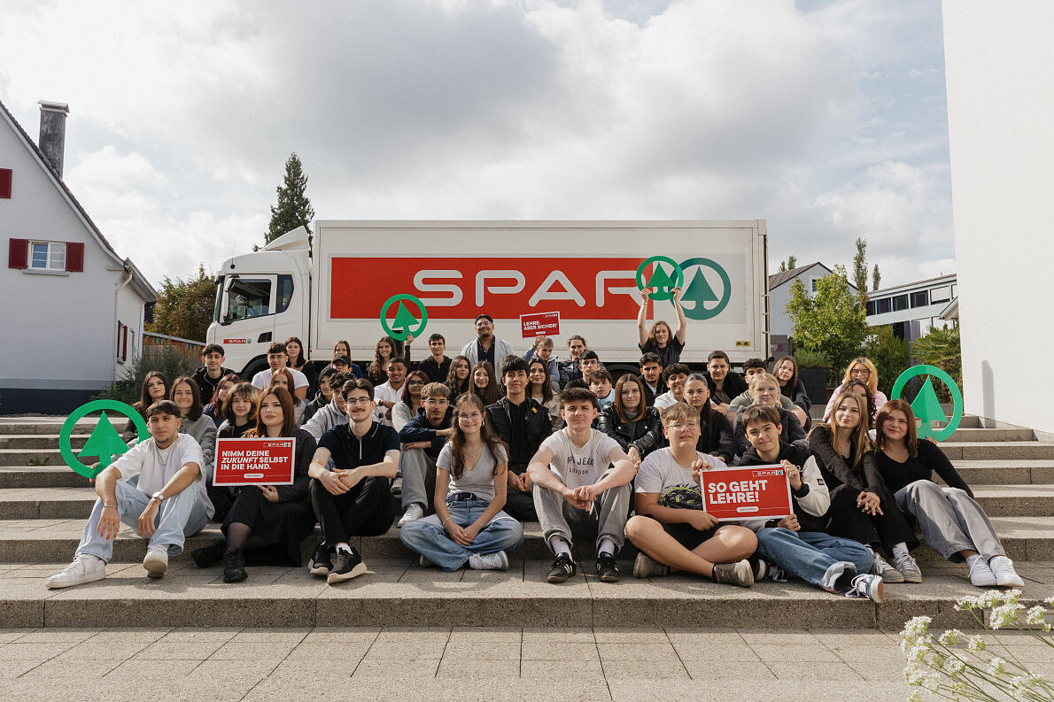 Bild 1 - Teamfoto Lehrlinge