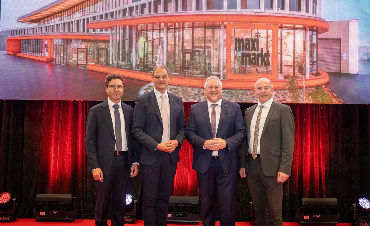 Bild2: Eröffnungsfeier in Linz