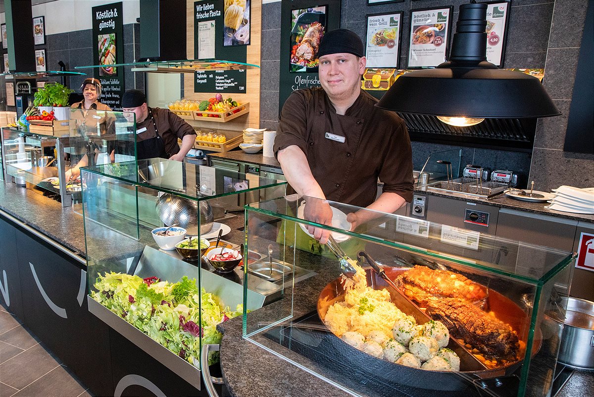 INTERSPAR-Restaurant_Kochen