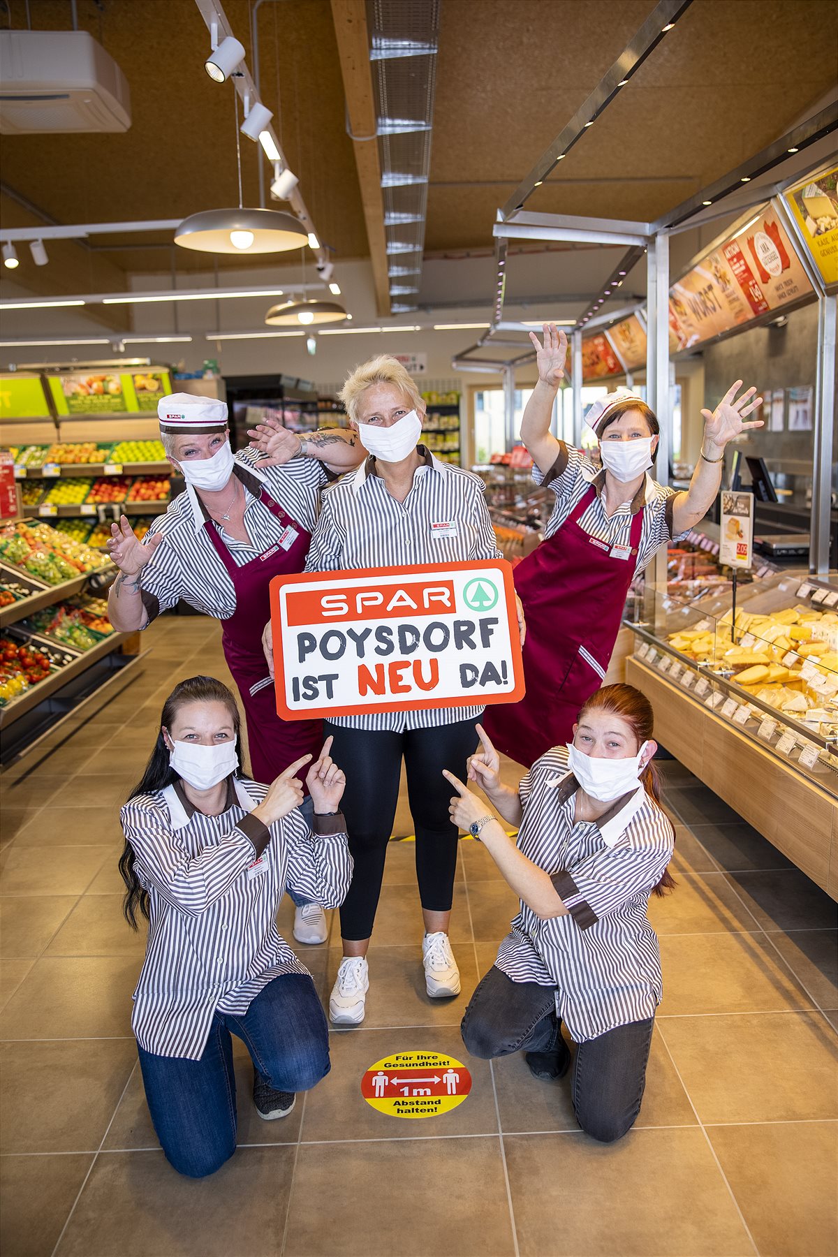 Das Team im neuen SPAR-Supermarkt in Poysdorf
