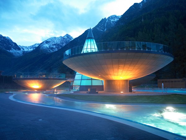 ErlebnisCard Aqua-Dome by night