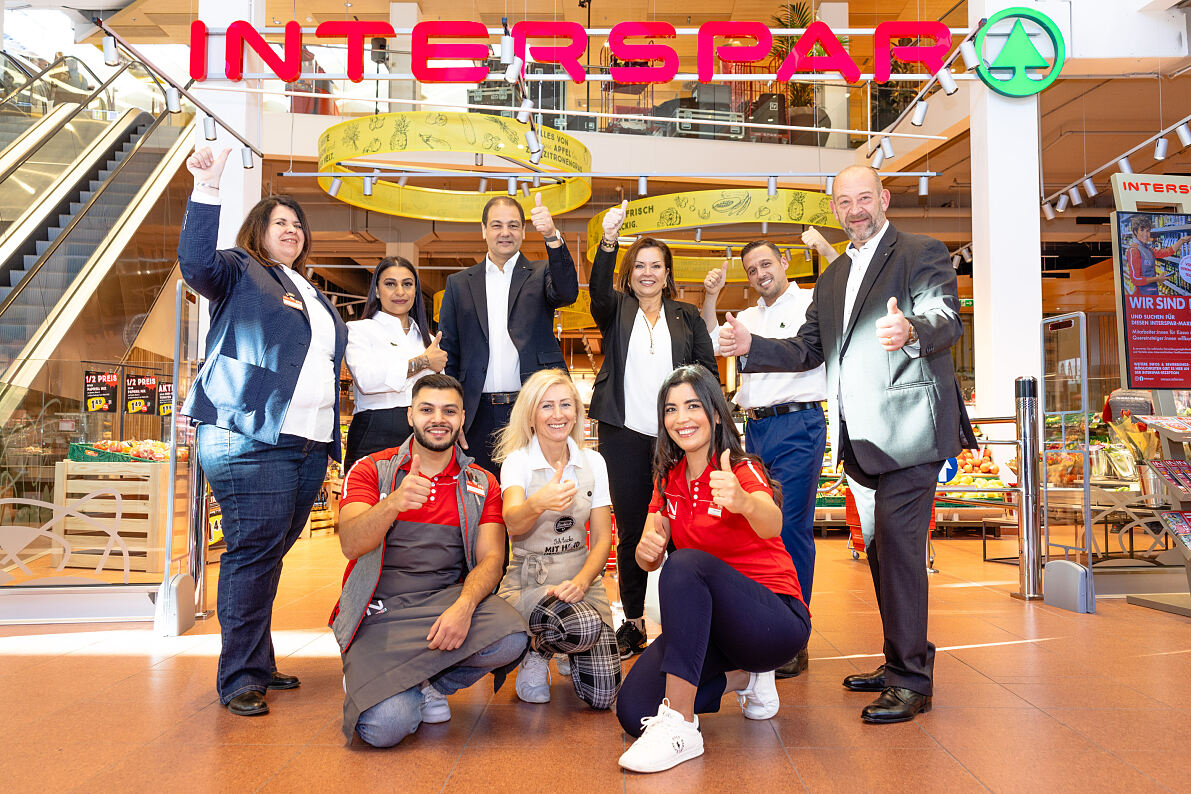 INTERSPAR-Team in der Sandleitengasse © INTERSPAR Johannes Brunnbauer
