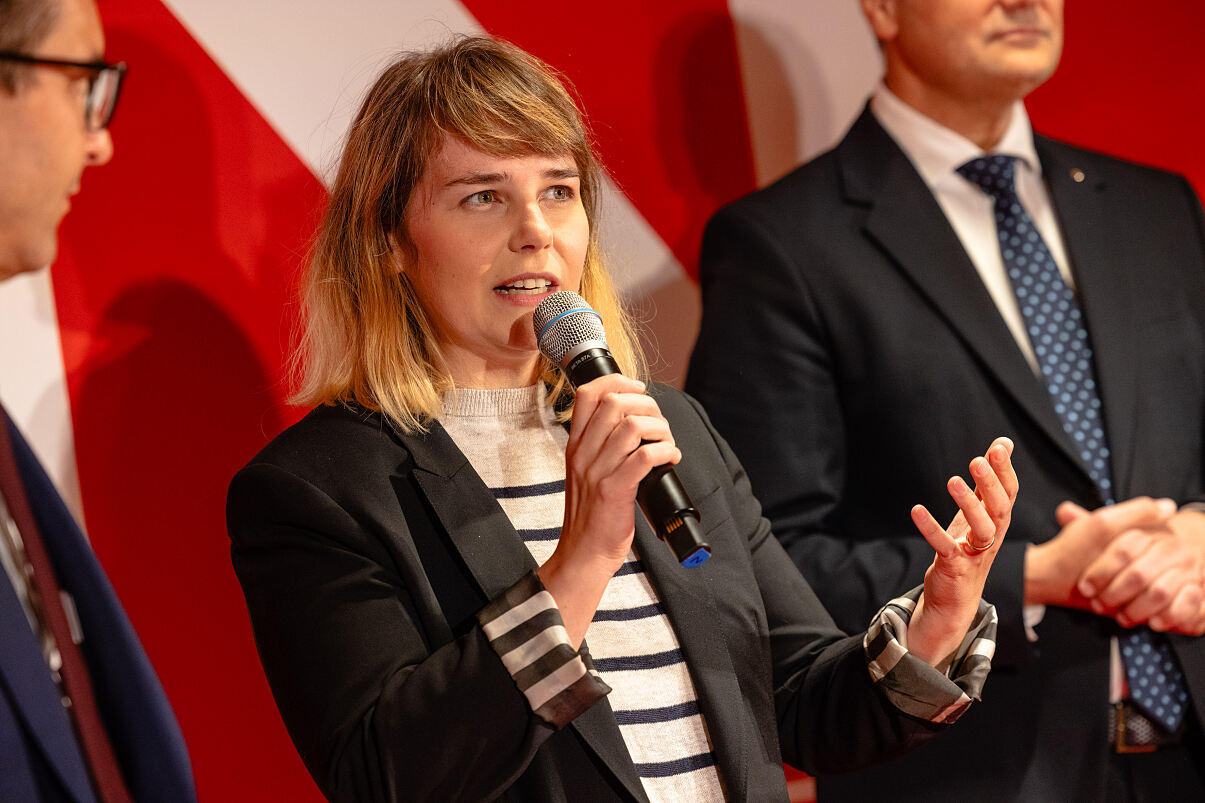 Bezirksvorsteher-Stellvertreterin Mag.a Stefanie Lamp im Gespräch