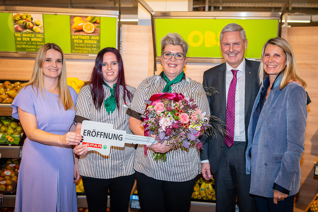 PR Foto Eröffnung SPAR Fügen Schlüsselübergabe