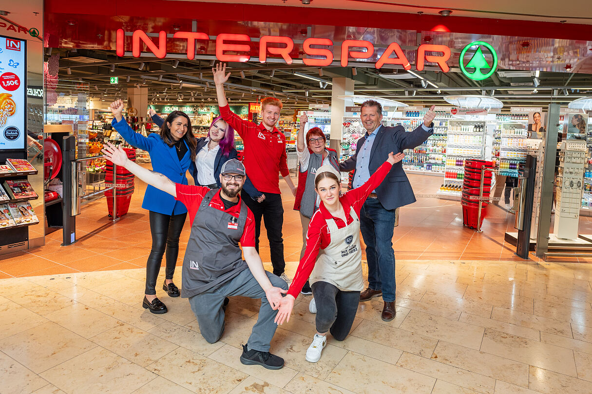 INTERSPAR-Team DEZ © INTERSPARFischler.jpg