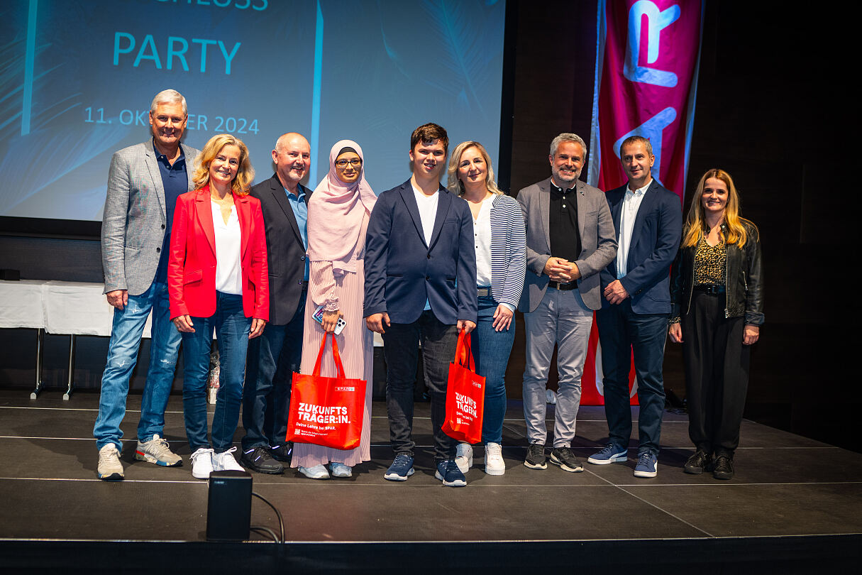 PR-Foto SPAR Oberrain Anders kompetent Lehrlinge 2025 