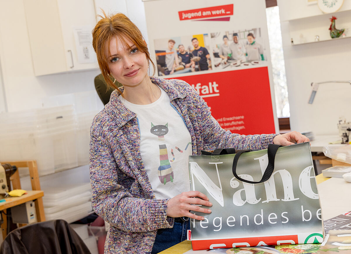 SPAR Taschen aus Bauzaunplanen