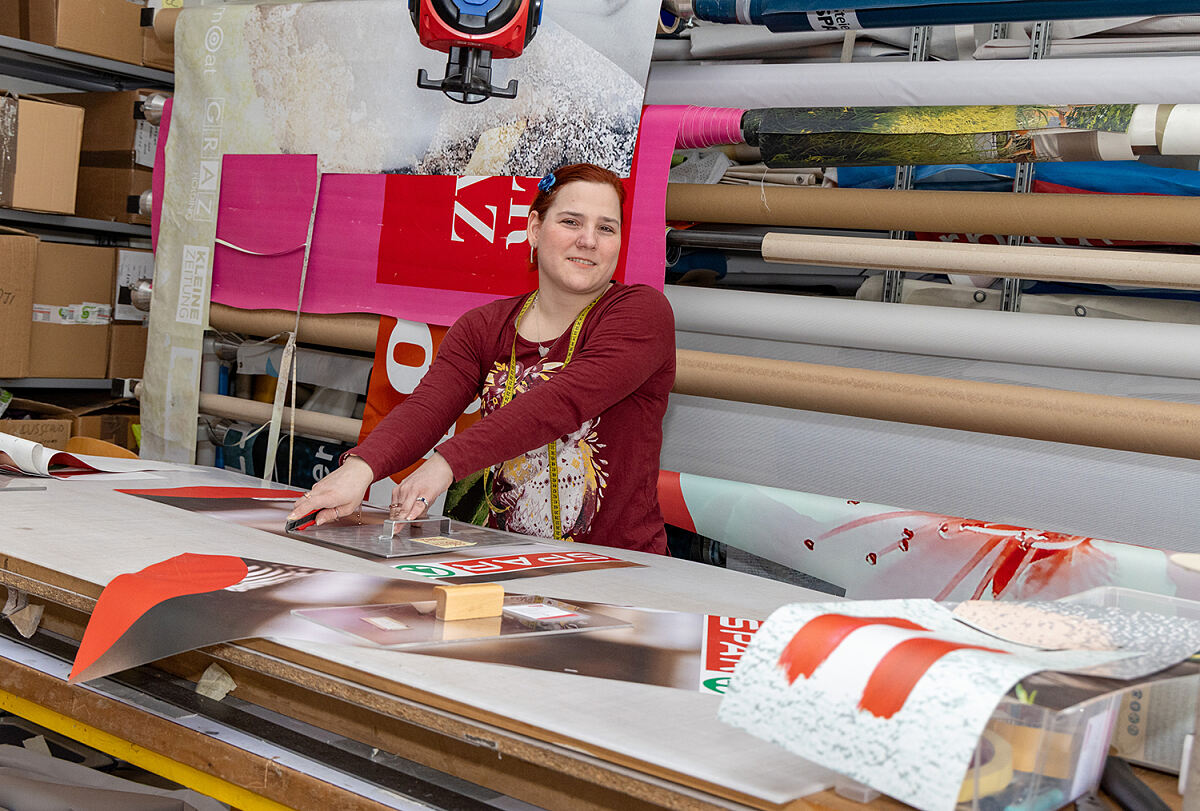 SPAR Taschen aus Bauzaunplanen
