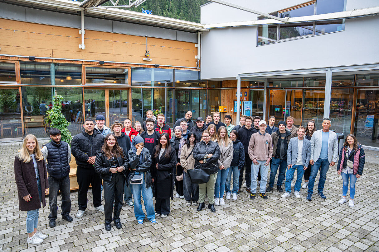 PR Foto SPAR Regionalitäts-Workshop Tirol 2025 Gruppenfoto