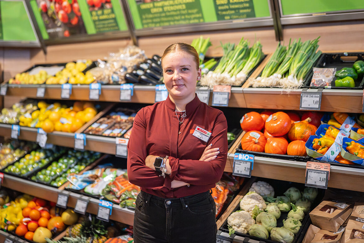 Bild 03 PR Foto SPAR setzt auf junge Talente Lyn Leitner Tropper aus Volders