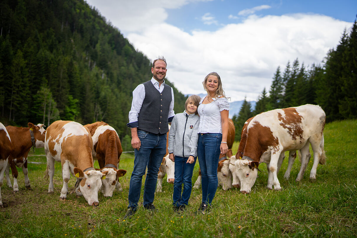 Bild 04 Matthias Ager beliefert SPAR mit Tiroler Almrindern