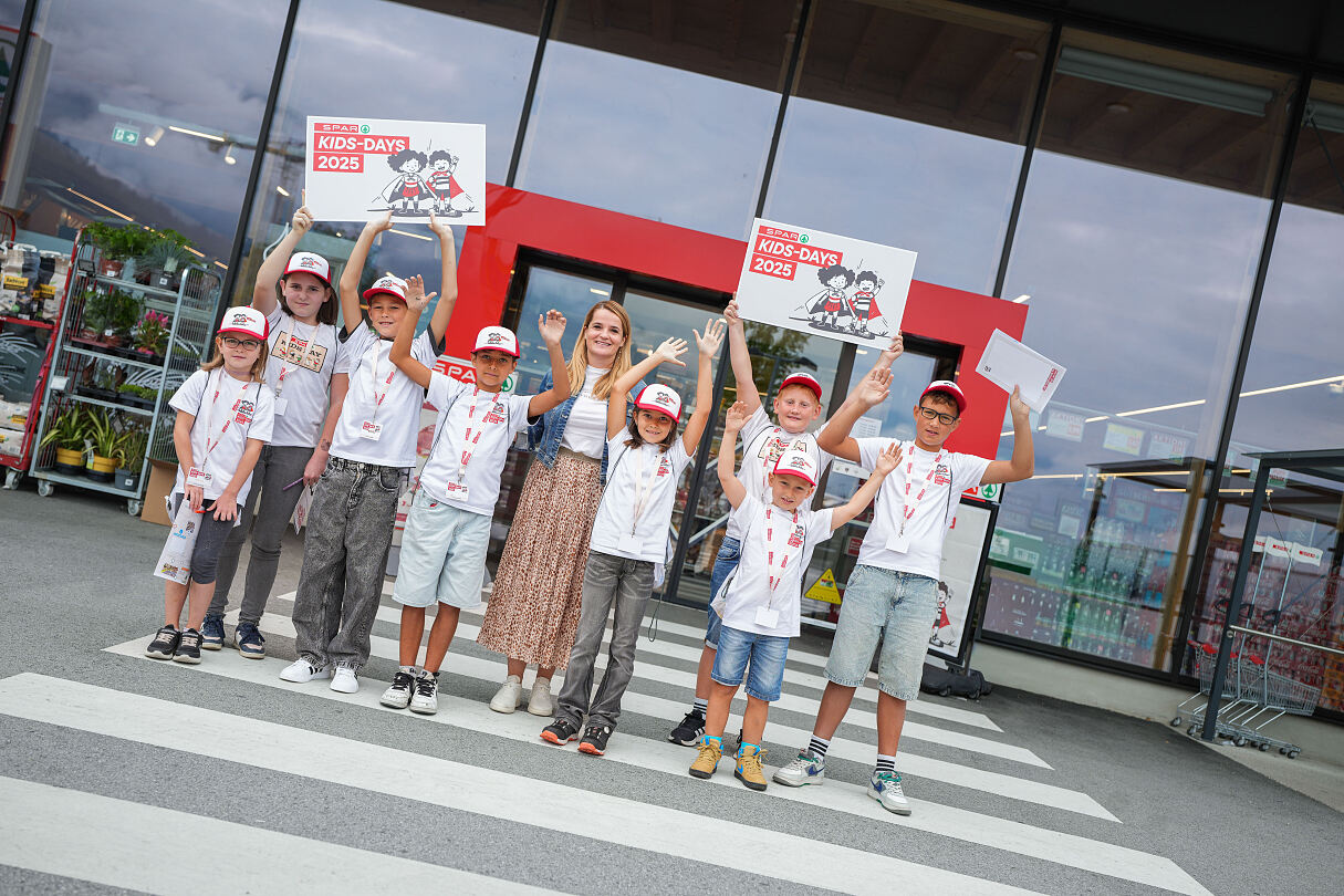 PR Foto 1 SPAR Kids Days mit GF Patricia Sepetavc