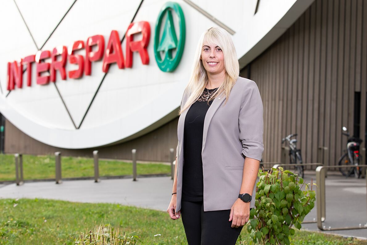 Bild1: Neue INTERSPAR-Geschäftsleiterin Sonja Dollnig